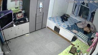 一群兴奋的女人享受着与大鸡巴的狂野狂欢