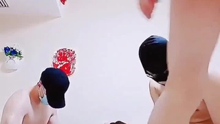日韩啪啪一区二区三区四区和小情人一起出差外地的大巴车上都口起来，哪有心机工作啊01