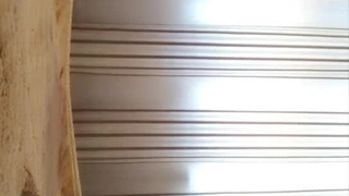 名媛花了钱叫鸭 开房直接在地上干起来