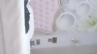 高颜值姐妹花双人秀 互摸舔奶漏逼自摸很是诱惑 喜欢不要错过