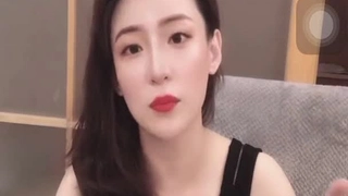 《我是探索者》168CM頂級美女，極品顏值美腿，伸進內褲摸穴，超近視角深喉，打樁機騎乘爆操…