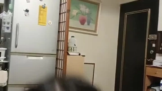 一群小年轻聚到一块直播赚钱，淫乱啪啪做爱，场面震撼刺激第07集